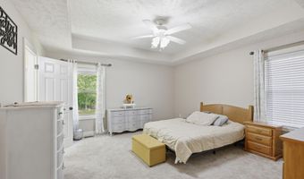 1027 Nickolas St, Aurora, MO 65605
