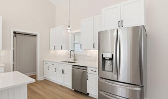 6 PREAKNESS Dr, Berlin, MD 21811