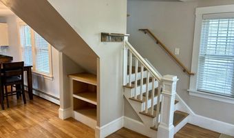 272 Center St, Bangor, ME 04401