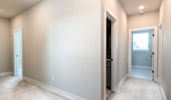 4 McHugh Ln, Bella Vista, AR 72715