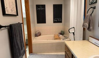 850 E Mill St, Akron, IA 51001
