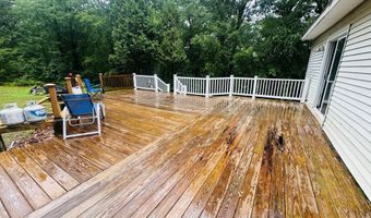 41 Little River Ln, Canterbury, CT 06331