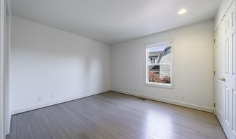 923 Bellview Ave 1, Ashland, OR 97520