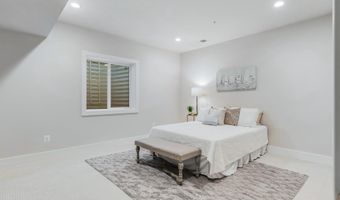 6908 GREYSWOOD Rd, Bethesda, MD 20817