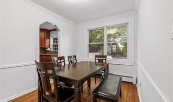 14 Evans Ave, Albertson, NY 11507