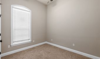 46 Crowder Dr, Benton, LA 71006