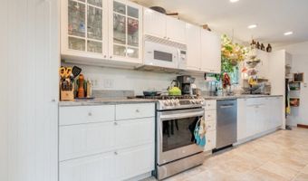 507 Abricada Rd, Alloway, NJ 07422