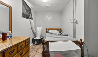 485 Hallett St, Bridgeport, CT 06608