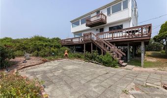 18 Beach Row, Narragansett, RI 02879