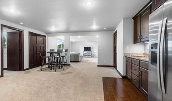 6600 N KUREY Dr, Appleton, WI 54913