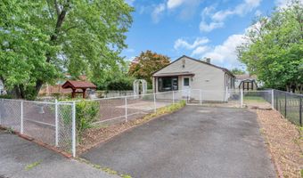 73 Locker St, Beachwood, NJ 08722