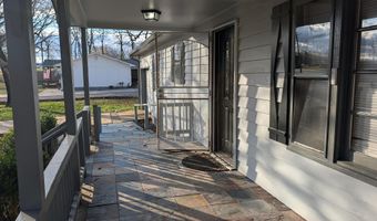 32 E Main St, Ash Flat, AR 72513