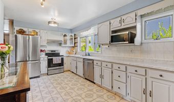 42 Edson St, Amsterdam, NY 12010