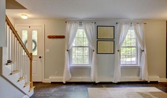 18 Tea Kettle Ln, Wells, ME 04090