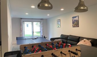 175 Circle Dr, Albrightsville, PA 18210