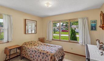 416 N 11th Street Pl, Adel, IA 50003