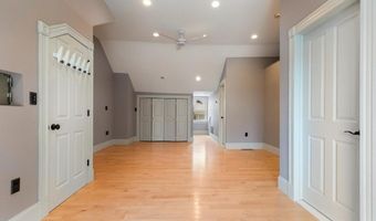 58 G St, Boston, MA 02127