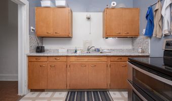 306 W 2ND St, Annawan, IL 61234