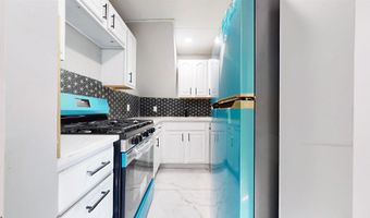722 Pearl Pl, Atlantic City, NJ 08401