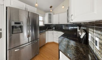 71 Panorama Dr, Alloway, NJ 07461