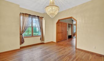 2400 Ridgetop Cir, Ames, IA 50014