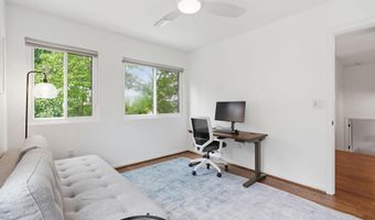 8 CONSTITUTION Sq, Annapolis, MD 21401