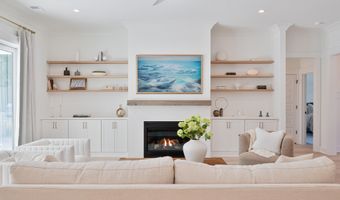 61 Tuscarora Ave, Beaufort, SC 29907