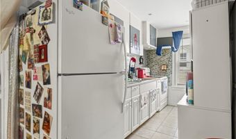 123 Cowden St, Central Falls, RI 02863
