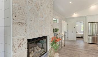 256 GLADIOLUS St, Anna Maria, FL 34216