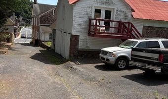 84-86 W MAIN St, Adamstown, PA 19501