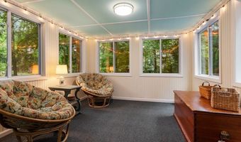 28 Lincoln Dr, Acton, MA 01720