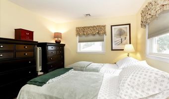 900 Anchor Ave, Beachwood, NJ 08722