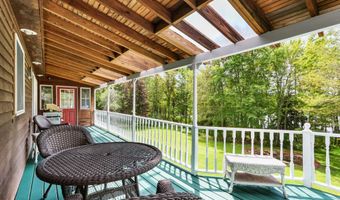 141 EMBILL Dr, Blakeslee, PA 18610