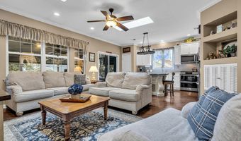 7 Woodlake Ct, Barnegat, NJ 08005