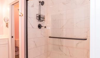 902 Stonehenge Dr, Bedford, IN 47421