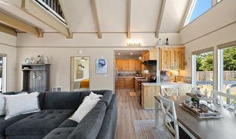 17905 OCEAN Blvd, Rockaway Beach, OR 97136