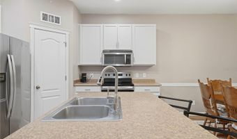 6936 SURREY OAK Dr, Apollo Beach, FL 33572