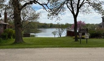22628 W Silver Lake Ave, Antioch, IL 60002