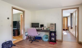 19 Amherst Rd, Merrimack, NH 03054