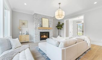 1801 Golfview Dr, Auburn, IN 46706