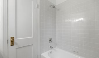 1415 S EDGEWOOD St 458, Arlington, VA 22204