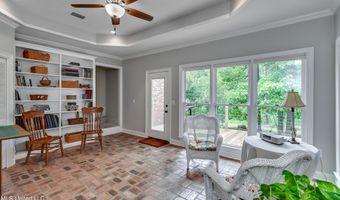 209 Lake Terrace Pl, Brandon, MS 39047