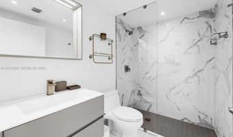 9521 E Bay Harbor Dr 802, Bay Harbor Islands, FL 33154