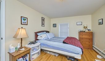 15-17 Peaceable St, Boston, MA 02135