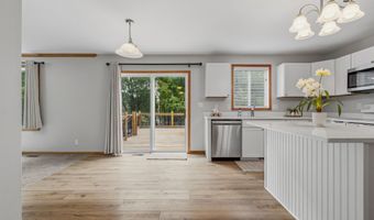 1002 Poe Ave, Ames, IA 50014