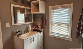 3922 Mcmillan St, Charlotte, NC 28205