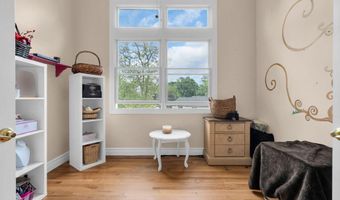 14 Dolan Ave, Aberdeen, NJ 07747