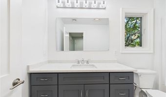 44 Middle St, North Kingstown, RI 02852