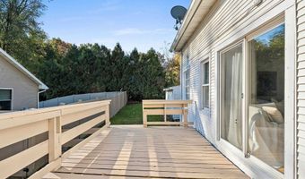 302 E MISSION Rd, Allouez, WI 54301