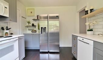 6208 Bixby Ave, Affton, MO 63123
